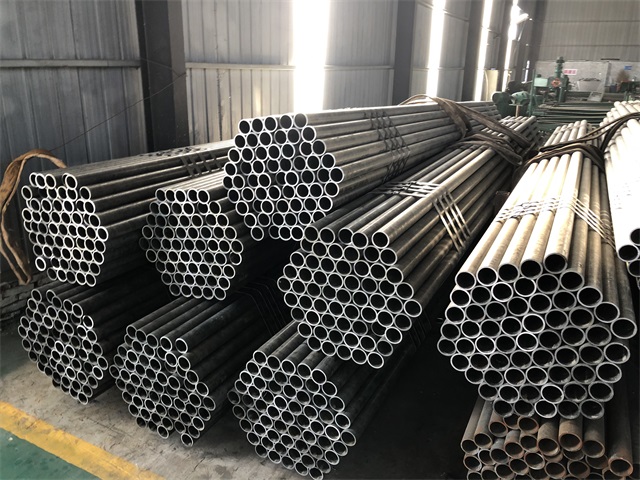 克拉玛依小口径厚壁无缝钢管