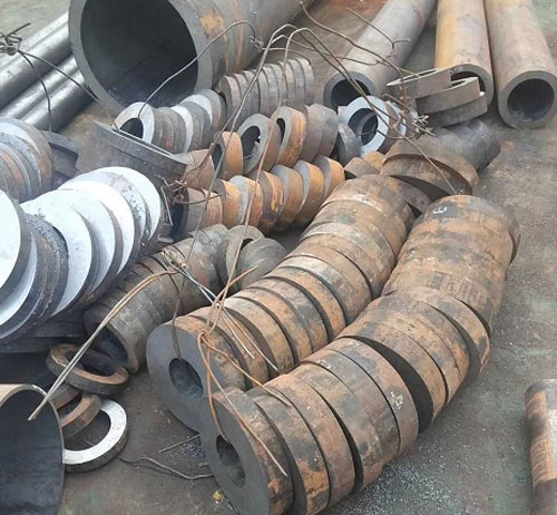 克拉玛依厚壁合金无缝管切割